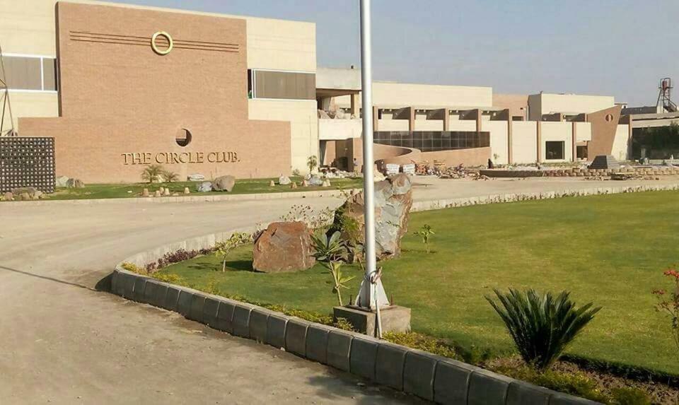 Circle Club Faisalabad Otel Dış mekan fotoğraf